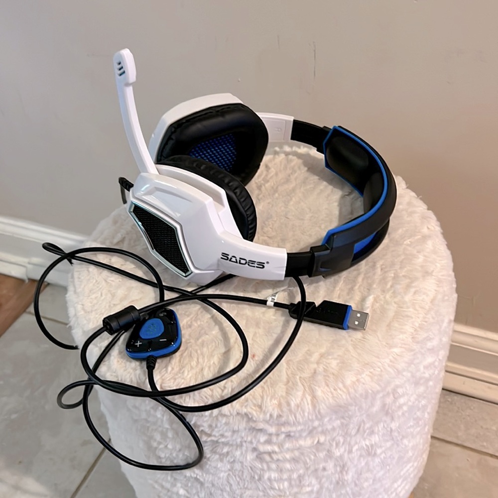 SADES Spirit Wolf 7.1 Surround Stereo Sound USB Computer Gaming Headset with Mic